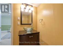1051 DEVONSHIRE AVENUE - 32