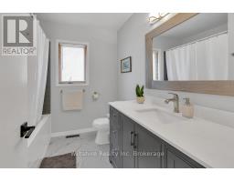 27 CLEAR VALLEY DRIVE - 19