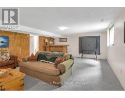 27 CLEAR VALLEY DRIVE - 22
