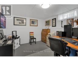 27 CLEAR VALLEY DRIVE - 25