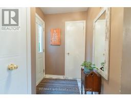 8 - 19 WREN COURT - 4