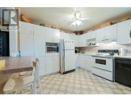 8 - 19 WREN COURT - 7
