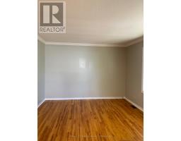 225 ALGONQUIN DRIVE - 4