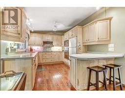 7 & 9 LISGAR COURT - 10