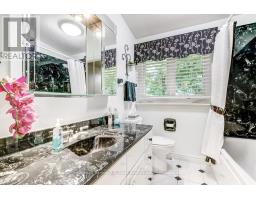 7 & 9 LISGAR COURT - 16