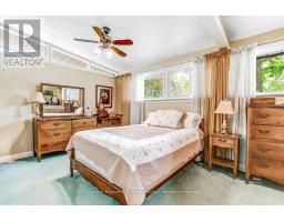 7 & 9 LISGAR COURT - 17