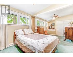 7 & 9 LISGAR COURT - 18