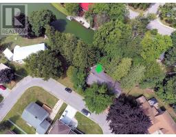 7 & 9 LISGAR COURT - 37