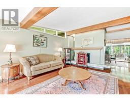 7 & 9 LISGAR COURT - 7