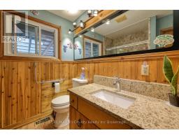 15 PEGGY AVENUE - 15