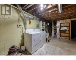 15 PEGGY AVENUE - 22
