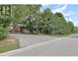 15 PEGGY AVENUE - 3