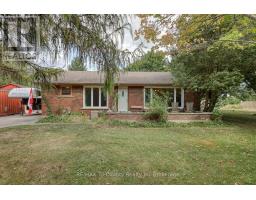 15 PEGGY AVENUE - 30