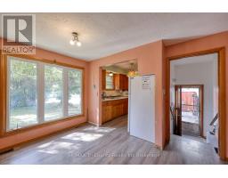 15 PEGGY AVENUE - 9