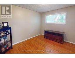 6 ELMWOOD CRESCENT - 11