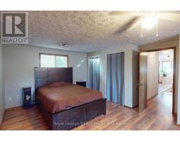 6 ELMWOOD CRESCENT - 20