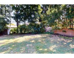 6 ELMWOOD CRESCENT - 23