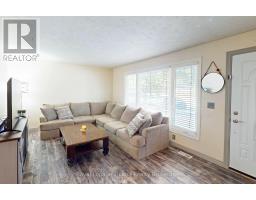 6 ELMWOOD CRESCENT - 4