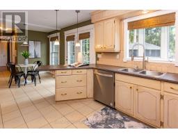714 GLADSTONE DRIVE - 11