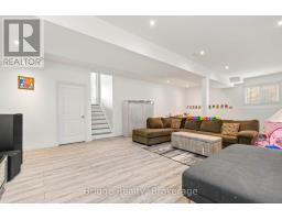 451 FAIRWAY ROAD - 24