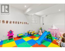 451 FAIRWAY ROAD - 27