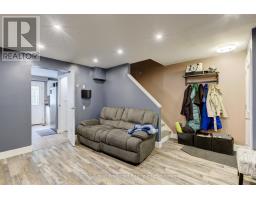 134 KEATS DRIVE - 10