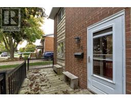 134 KEATS DRIVE - 3