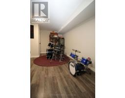 104 SIMCOE CRESCENT - 21