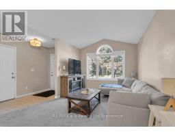 32 MAGNOLIA DRIVE - 2