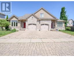 575 HUMMINGBIRD Crescent - 2