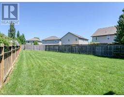 575 HUMMINGBIRD Crescent - 5