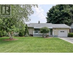 24 WINDERMERE Crescent - 2