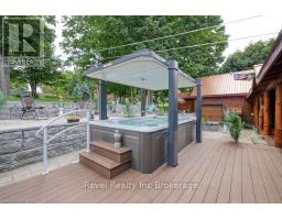 152 HURON STREET - 22