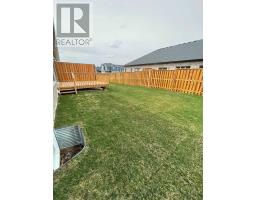 40 MATHESON CRESCENT - 37