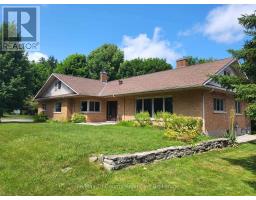 16 DELEVAN CRESCENT - 1