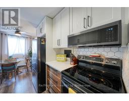 809 - 986 HURON STREET - 10