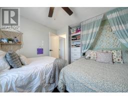809 - 986 HURON STREET - 21