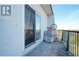 809 - 986 HURON STREET - 26