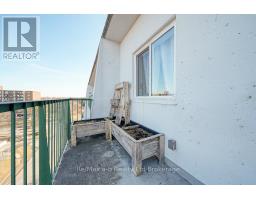 809 - 986 HURON STREET - 27