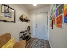 809 - 986 HURON STREET - 7