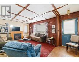 9 DUFFERIN STREET S - 16