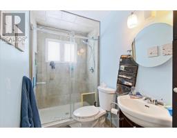 9 DUFFERIN STREET S - 17