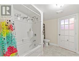 9 DUFFERIN STREET S - 22