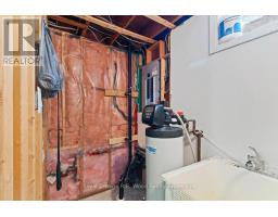 9 DUFFERIN STREET S - 25