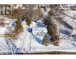 9 DUFFERIN STREET S - 27