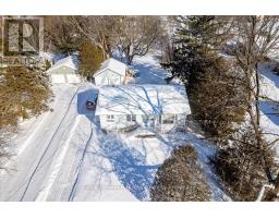 9 DUFFERIN STREET S - 3