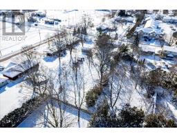 9 DUFFERIN STREET S - 31