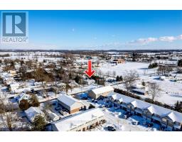 9 DUFFERIN STREET S - 32