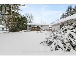 9 DUFFERIN STREET S - 8