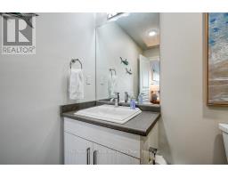 7 - 12 ERIE BOULEVARD - 26
